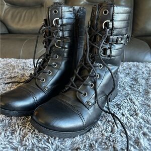 Guess fall/winter boots